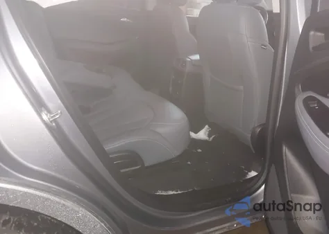 2019 Buick Envision Awd Premium I z USA, uszkodzony, nr VIN LRBFX3SX6KD011760